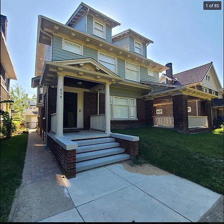 Beautiful Home Near Downtown & Cultural Gardens! Cleveland Zewnętrze zdjęcie